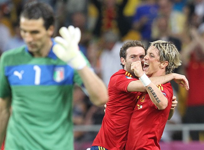 Mata_and_Torres_goal_celebration_Euro_2012_final